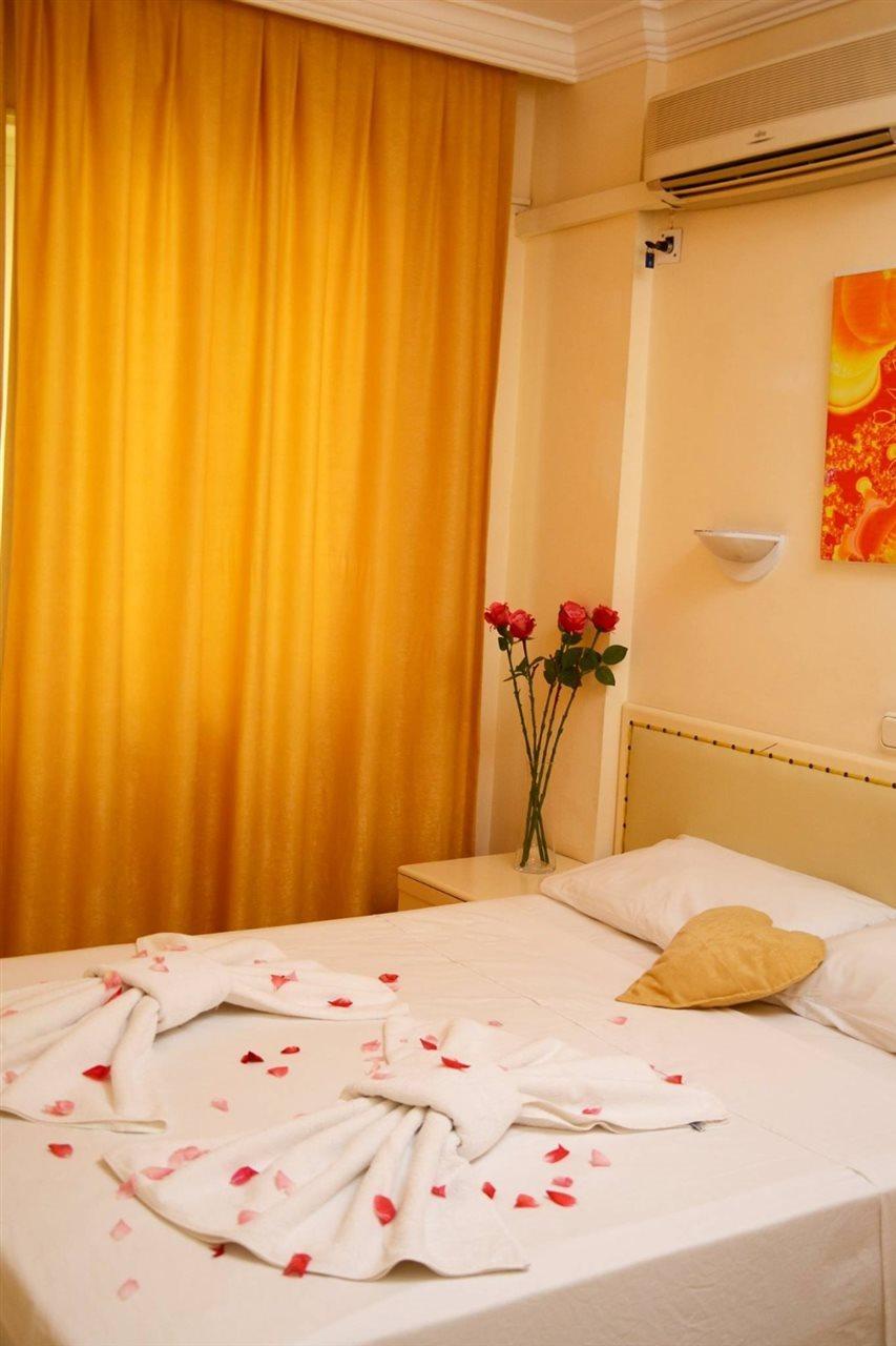 Avisos Hotel And Apartment Marmaris Bagian luar foto